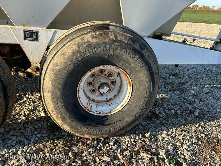 image for item NR9340 Willmar  600 applicator