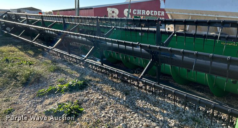 image for item NR9342 2008 John Deere 635F HydraFlex flex head