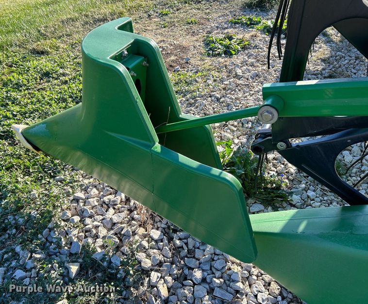 image for item NR9342 2008 John Deere 635F HydraFlex flex head