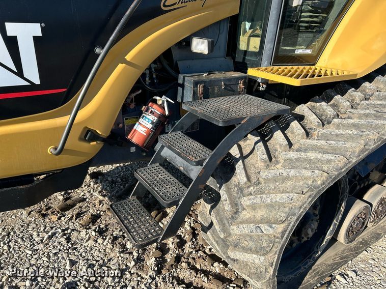 image for item NR9344 1996 Caterpillar Challenger CH55 tractor