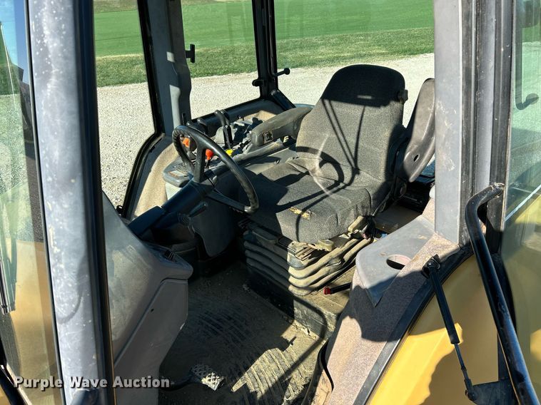 image for item NR9344 1996 Caterpillar Challenger CH55 tractor