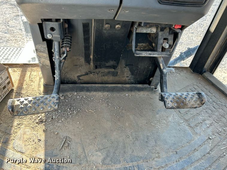 image for item NR9344 1996 Caterpillar Challenger CH55 tractor