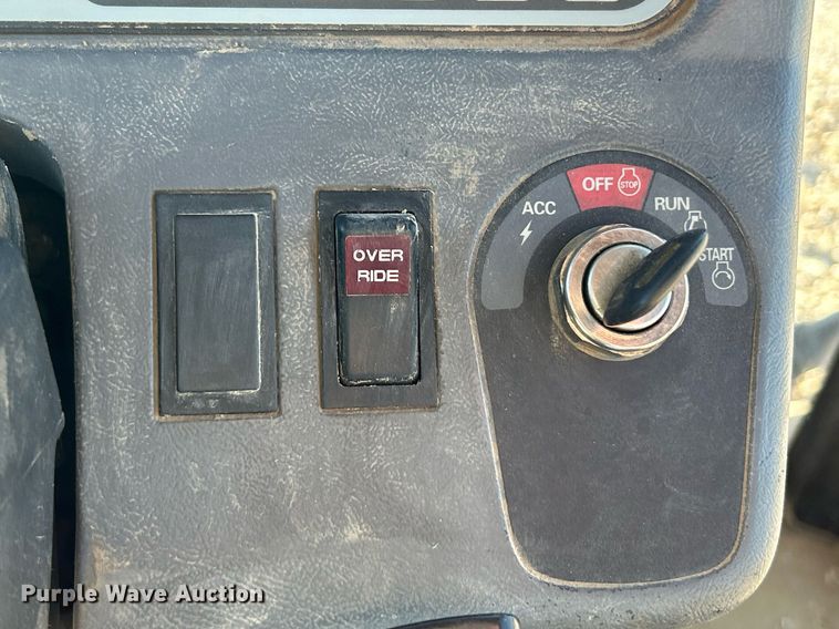 image for item NR9344 1996 Caterpillar Challenger CH55 tractor