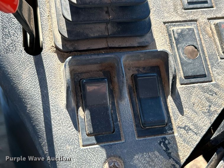 image for item NR9344 1996 Caterpillar Challenger CH55 tractor