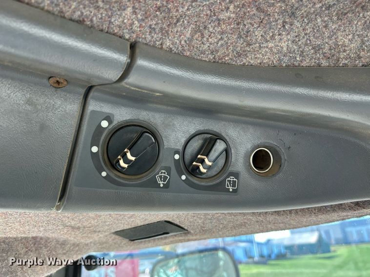 image for item NR9344 1996 Caterpillar Challenger CH55 tractor