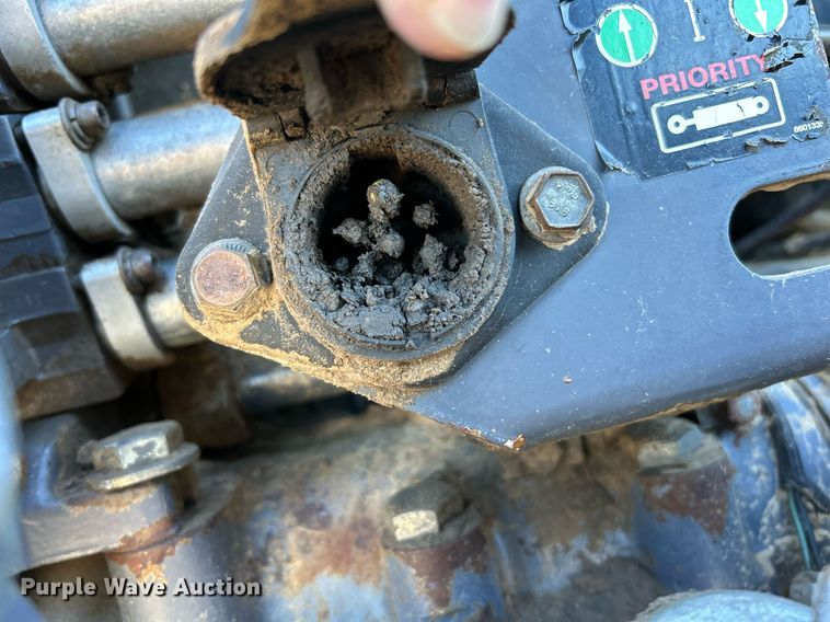 image for item NR9344 1996 Caterpillar Challenger CH55 tractor