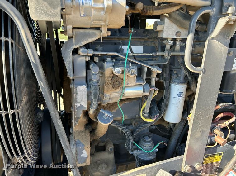 image for item NR9344 1996 Caterpillar Challenger CH55 tractor