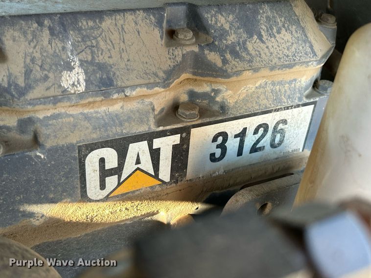 image for item NR9344 1996 Caterpillar Challenger CH55 tractor