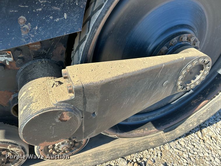 image for item NR9344 1996 Caterpillar Challenger CH55 tractor