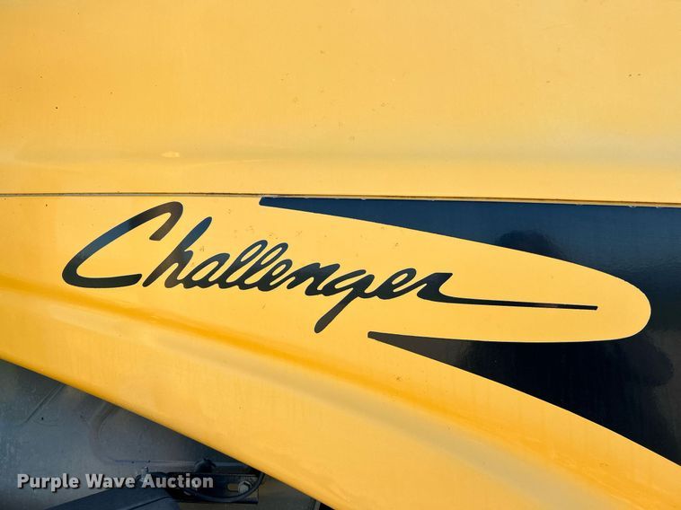 image for item NR9344 1996 Caterpillar Challenger CH55 tractor