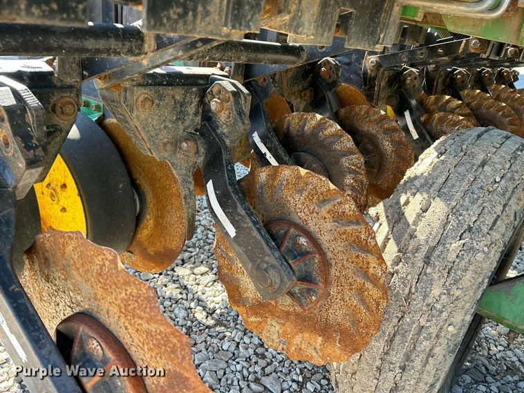 image for item NR9345 Great Plains 24R-15 planter