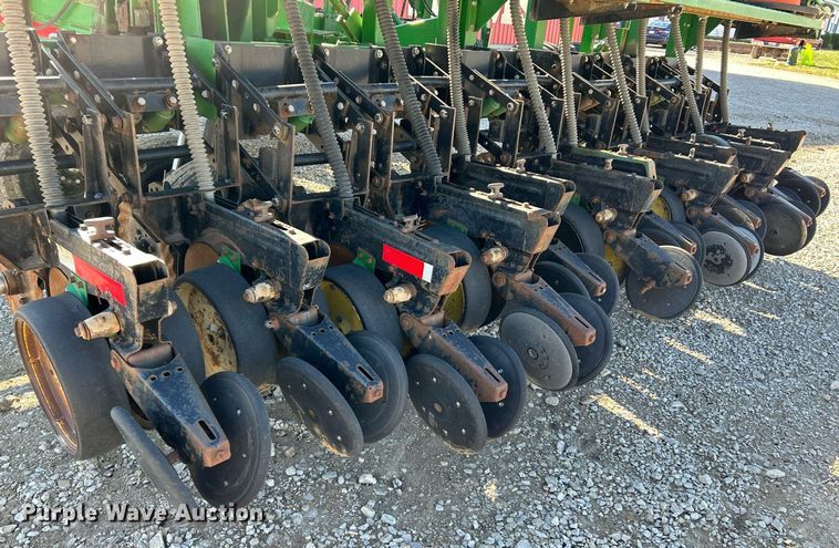 image for item NR9345 Great Plains 24R-15 planter