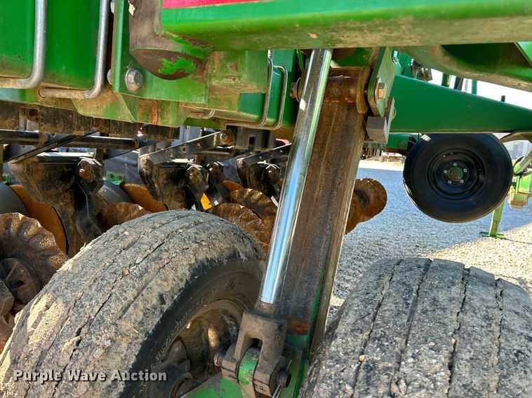 image for item NR9345 Great Plains 24R-15 planter