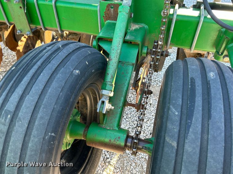 image for item NR9345 Great Plains 24R-15 planter