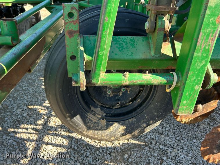 image for item NR9345 Great Plains 24R-15 planter