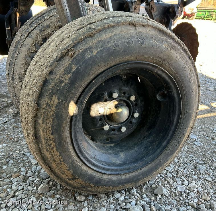 image for item NR9345 Great Plains 24R-15 planter