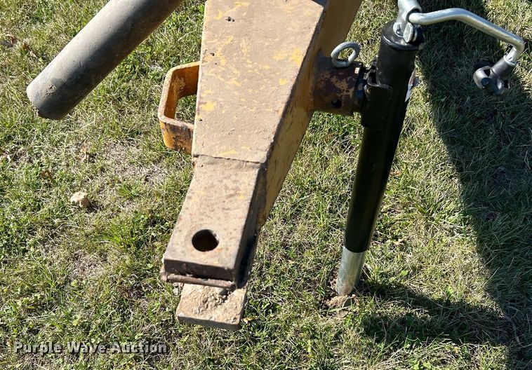 image for item NR9349 Knight  1050 manure spreader