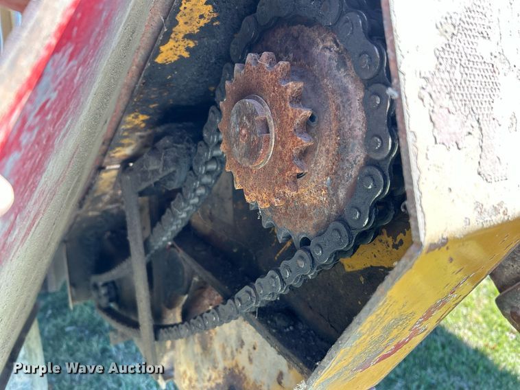 image for item NR9349 Knight  1050 manure spreader