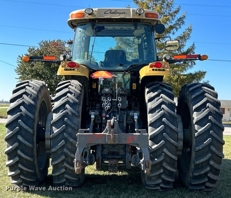 image for item NR9350 2012 Challenger MT675D tractor