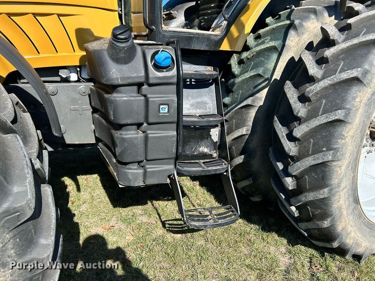 image for item NR9350 2012 Challenger MT675D tractor