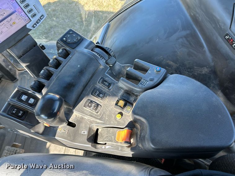 image for item NR9350 2012 Challenger MT675D tractor