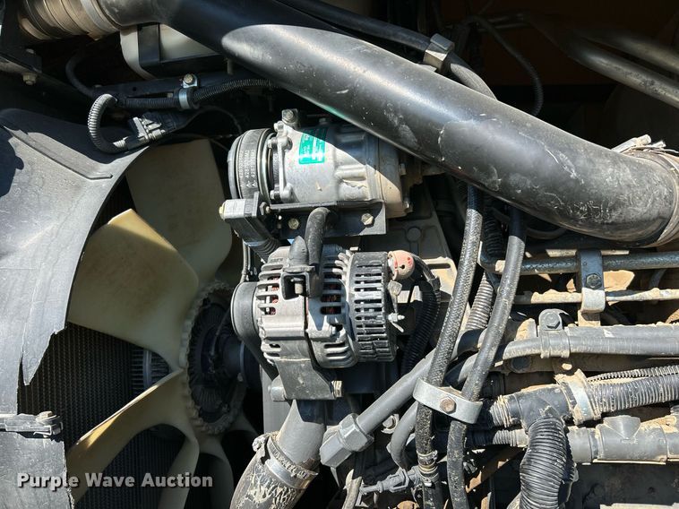 image for item NR9350 2012 Challenger MT675D tractor