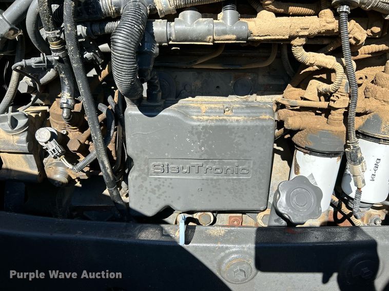 image for item NR9350 2012 Challenger MT675D tractor