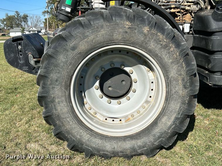 image for item NR9350 2012 Challenger MT675D tractor