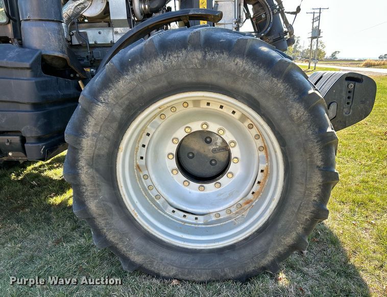 image for item NR9350 2012 Challenger MT675D tractor