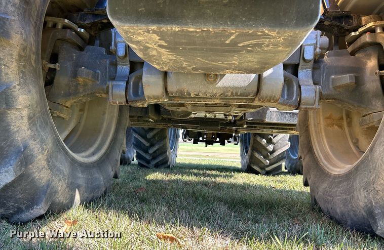 image for item NR9350 2012 Challenger MT675D tractor