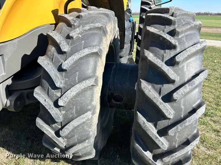 image for item NR9350 2012 Challenger MT675D tractor