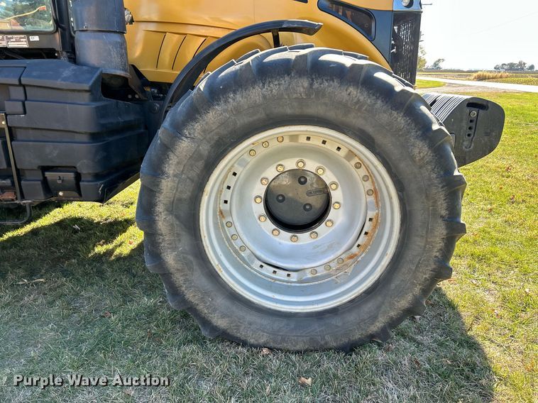 image for item NR9350 2012 Challenger MT675D tractor