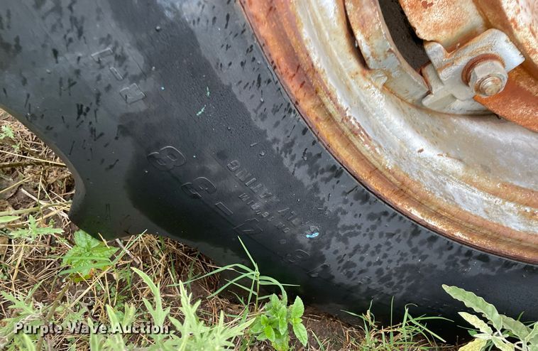 image for item NY9992 Long 1310  tractor