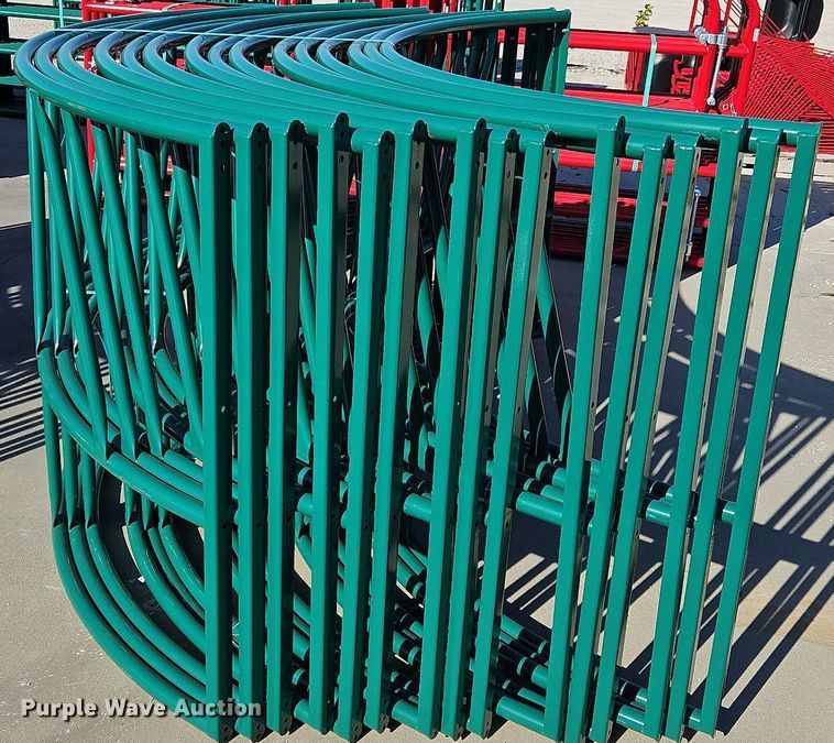 image for item NZ9086 (5) B&W PT17020 round bale feeders