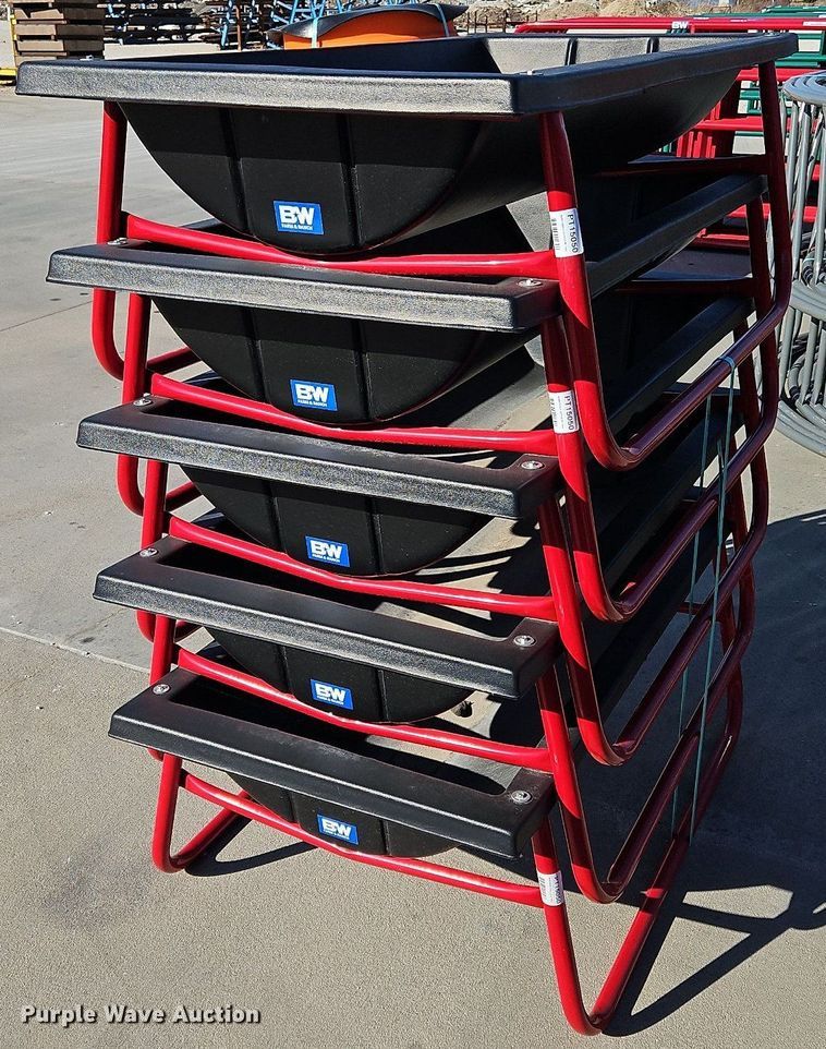 image for item NZ9088 (5) B&W PT15050 bunk feeders