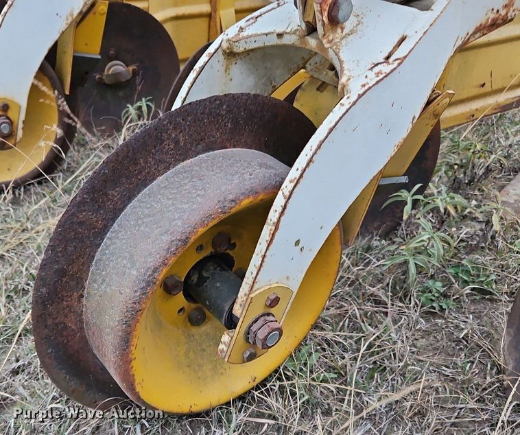 image for item NZ9095 Buffalo  row crop cultivator