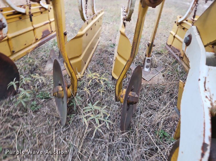 image for item NZ9095 Buffalo  row crop cultivator