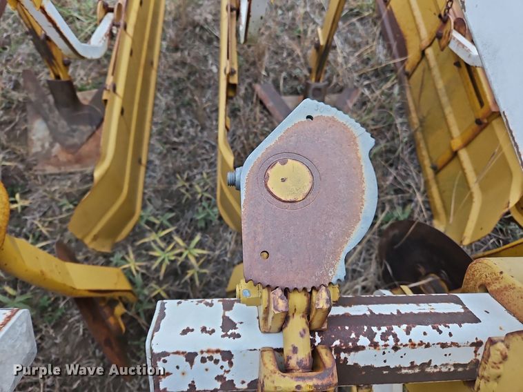 image for item NZ9095 Buffalo  row crop cultivator