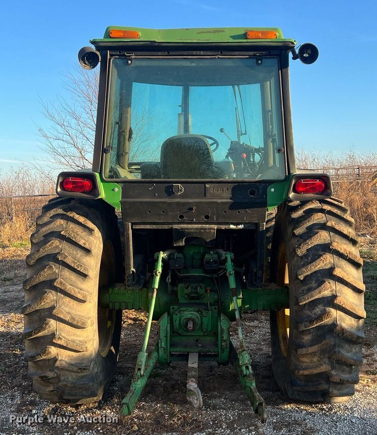 image for item OA9174 1988 John Deere 2955  MFWD tractor