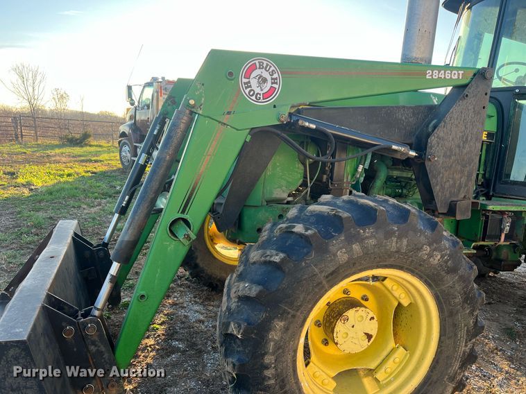 image for item OA9174 1988 John Deere 2955  MFWD tractor