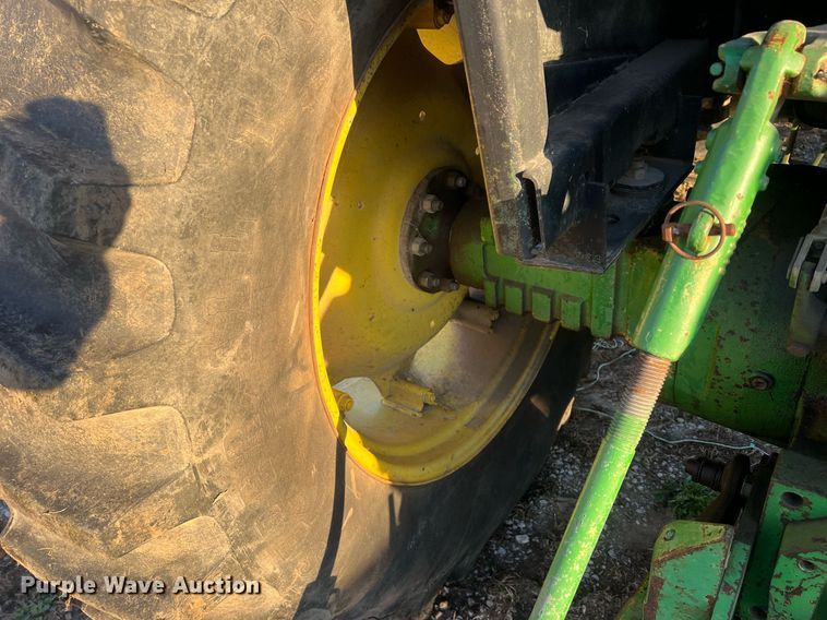 image for item OA9174 1988 John Deere 2955  MFWD tractor