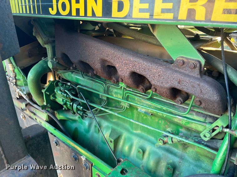 image for item OA9174 1988 John Deere 2955  MFWD tractor