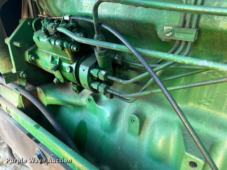 image for item OA9174 1988 John Deere 2955  MFWD tractor