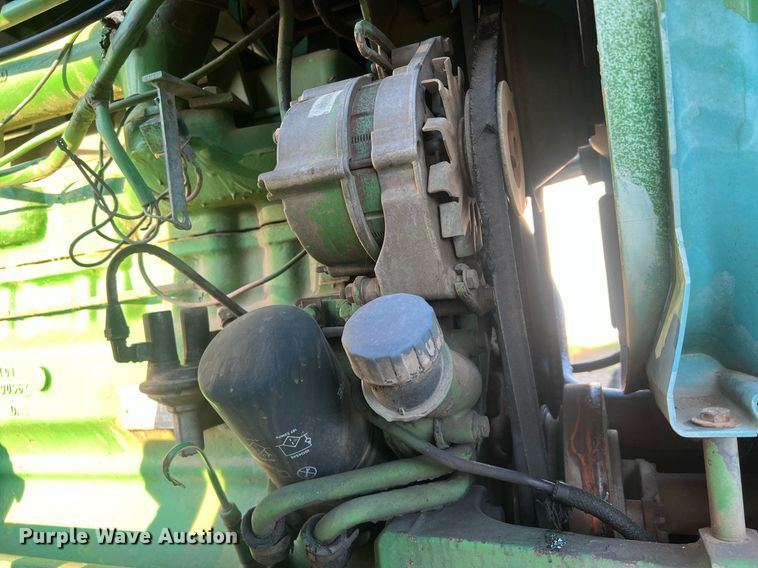 image for item OA9174 1988 John Deere 2955  MFWD tractor