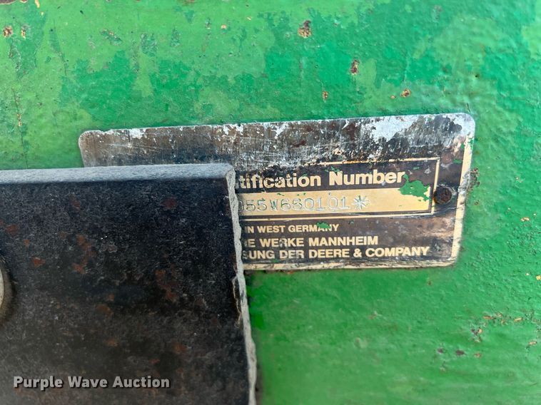 image for item OA9174 1988 John Deere 2955  MFWD tractor