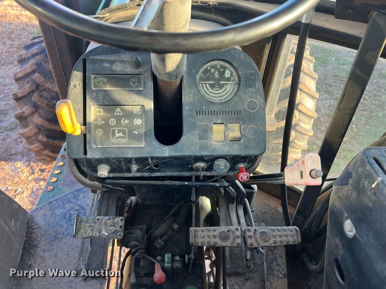 image for item OA9174 1988 John Deere 2955  MFWD tractor
