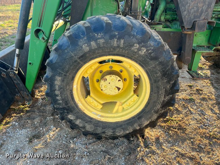 image for item OA9174 1988 John Deere 2955  MFWD tractor