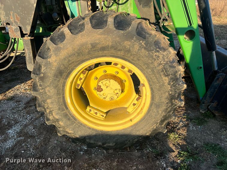 image for item OA9174 1988 John Deere 2955  MFWD tractor