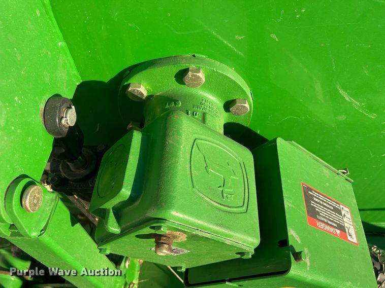 image for item OA9175 John Deere HX15  batwing rotary mower