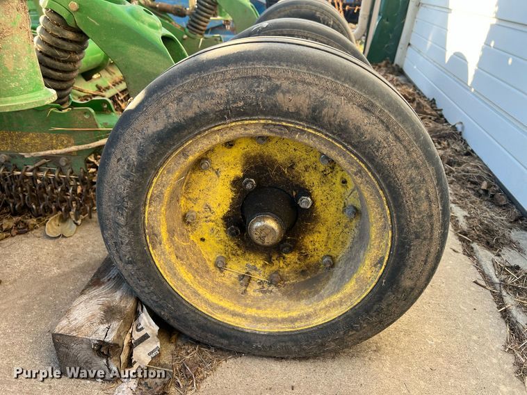 image for item OA9175 John Deere HX15  batwing rotary mower